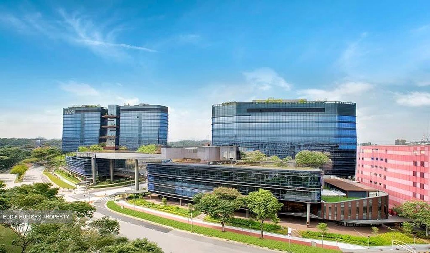 Woods Square (D25), Office #563971311